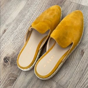 M. Gemi mustard color suede mules